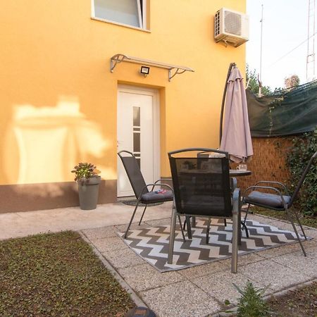 Moet With Garden Daire Pula Dış mekan fotoğraf